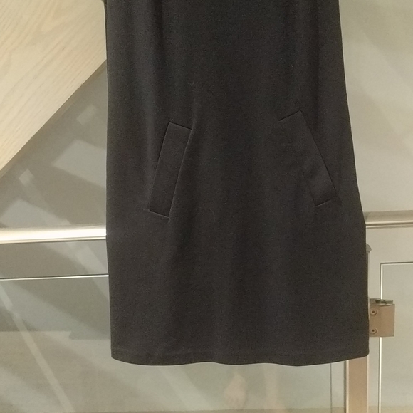 🌺🍀 Beautiful dress by Michael Kors 🌸🌺 - Picture 5 of 10